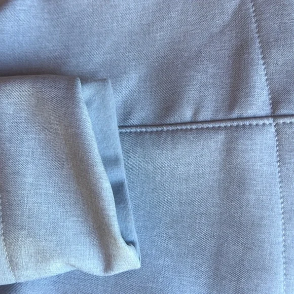 North Face wind proof, breathable and highly water resistant woman’s jacket sz S - Picture 8 of 15